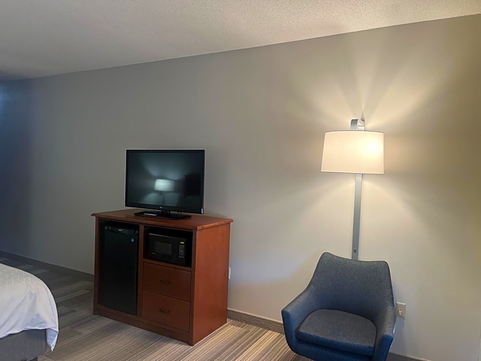 Holiday Inn Express Hotel & Suites Sioux Falls At Empire Mall By IHG