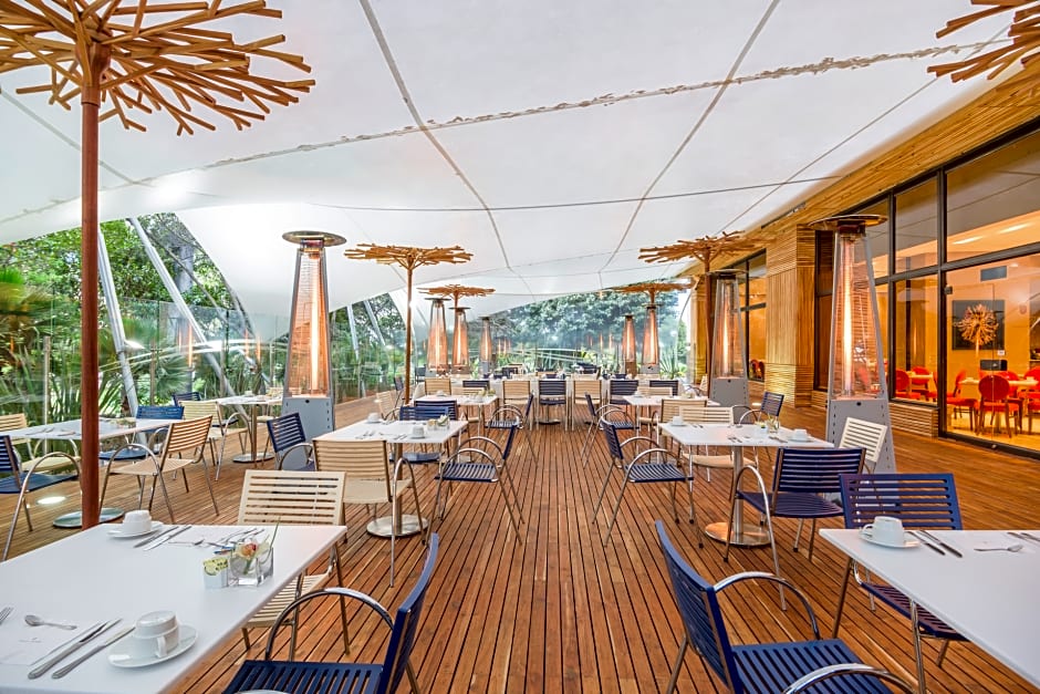 NH Collection Bogotá Royal Teleport