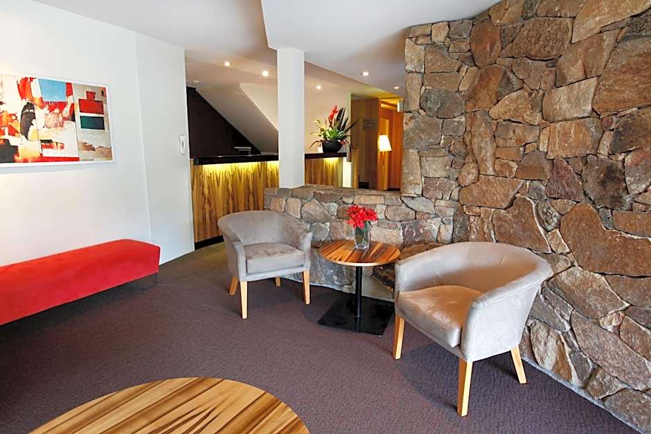 The Denman Hotel Thredbo