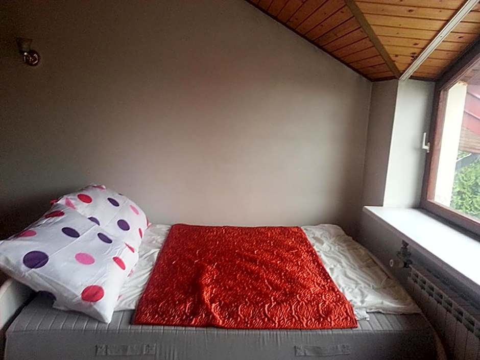 Green Country Hostel