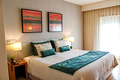 Double Room with Romantic Package 