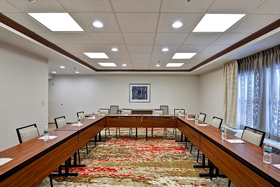 Hampton Inn Albany-Wolf Road