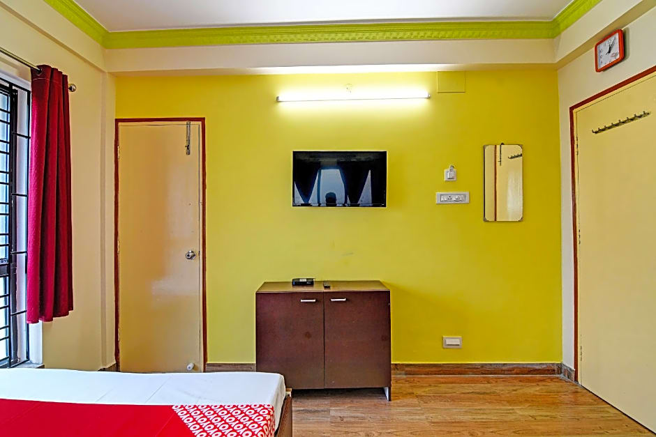 Super OYO 817371 OYO 84509 Hotel Shree Near Akankha More