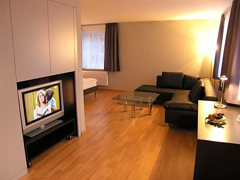 HOTEL RABEN