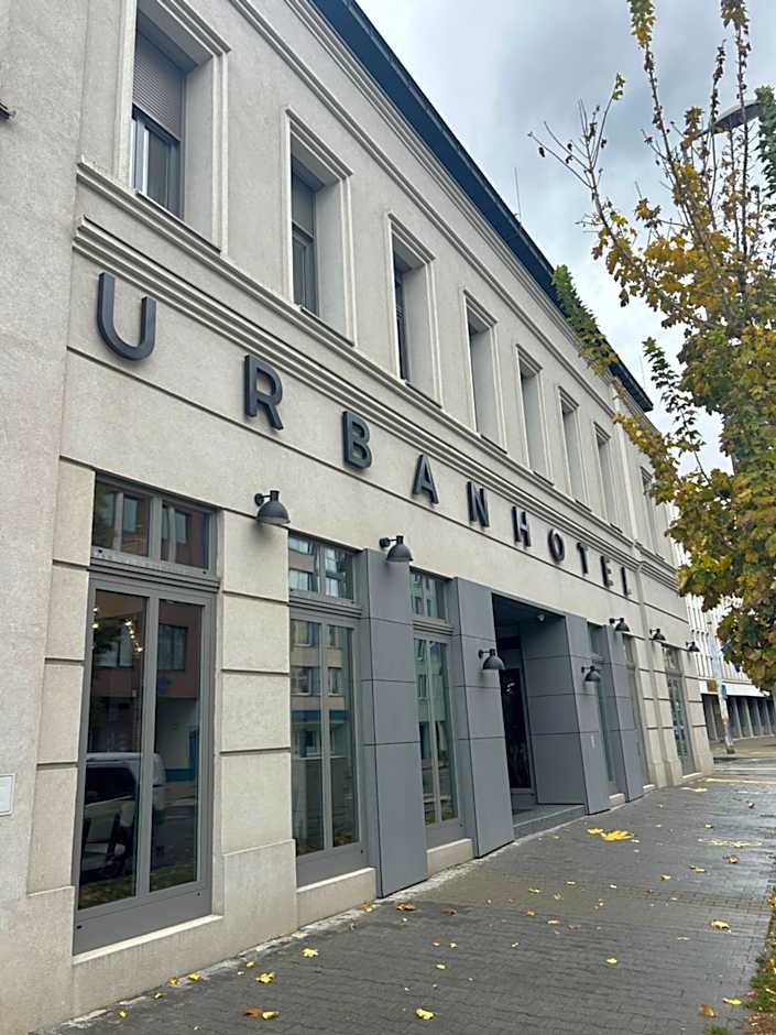 URBAN HOTEL