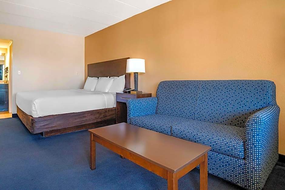 Econo Lodge Inn & Suites Rehoboth Beach