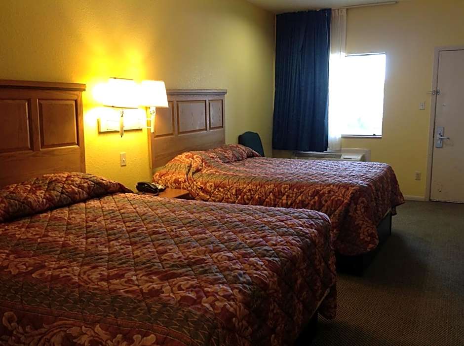 Scottish Inn & Suites IAH West
