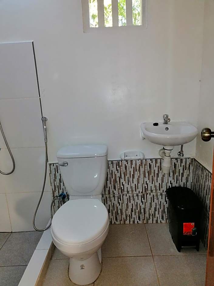 BFF Backpacker's Inn