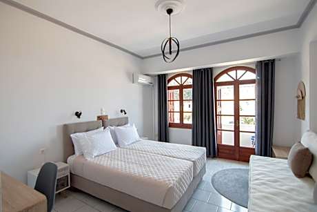 Deluxe Double Room with Extra Bed