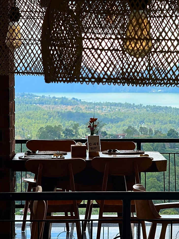 Caldera Hotel & Restaurant