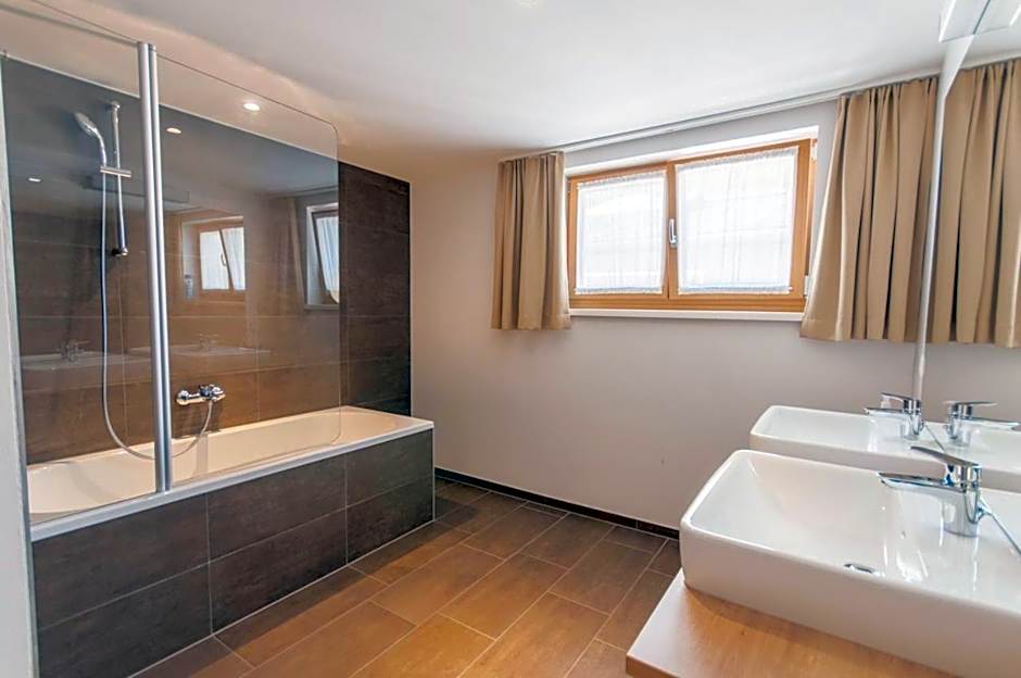 Pension Max SUMMERCARD INCLUDED