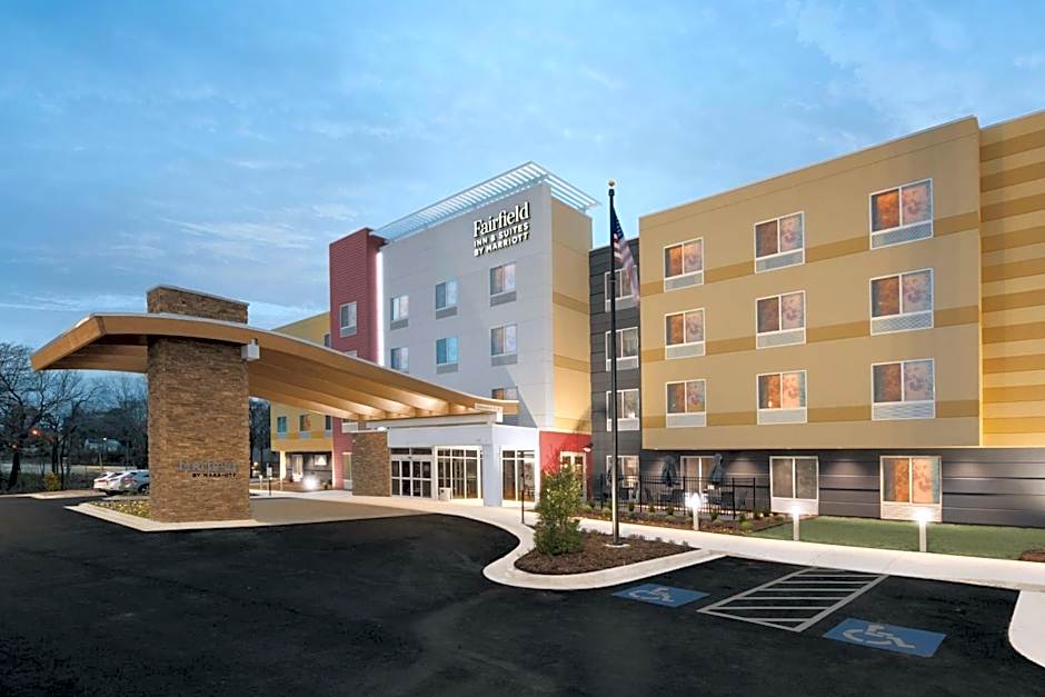 Photo 1 of 18 of Fairfield Inn & Suites by Marriott El Dorado