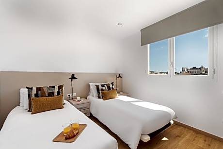 Room Penthouse With Views