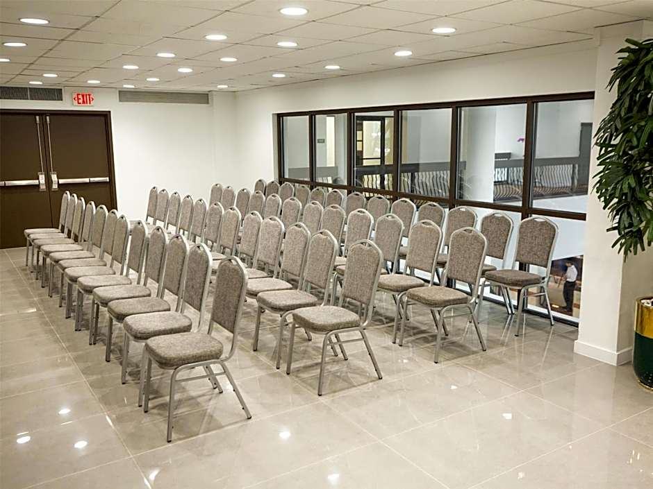 Regency Miami Airport by Sonesta