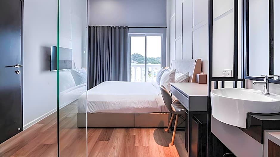 Wesley Hotel