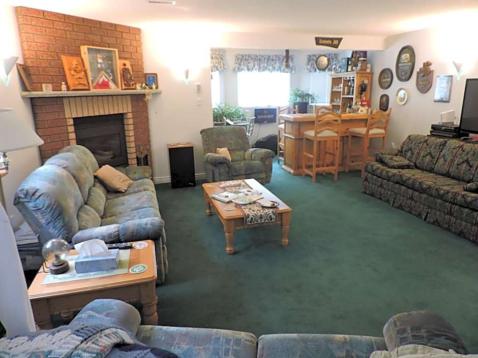 Tucked Inn the Harbour B&B