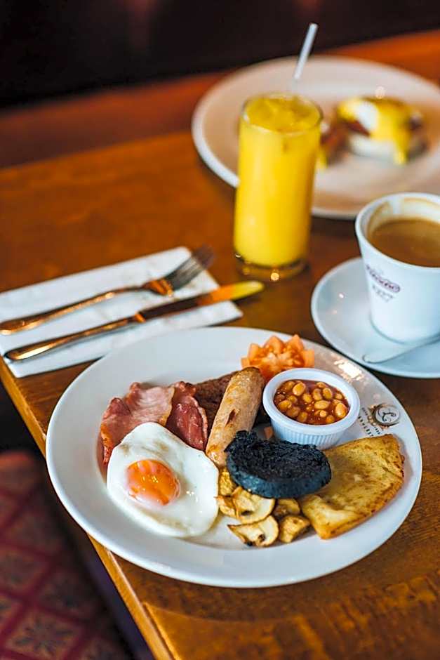 Bowfield Hotel & Country Club