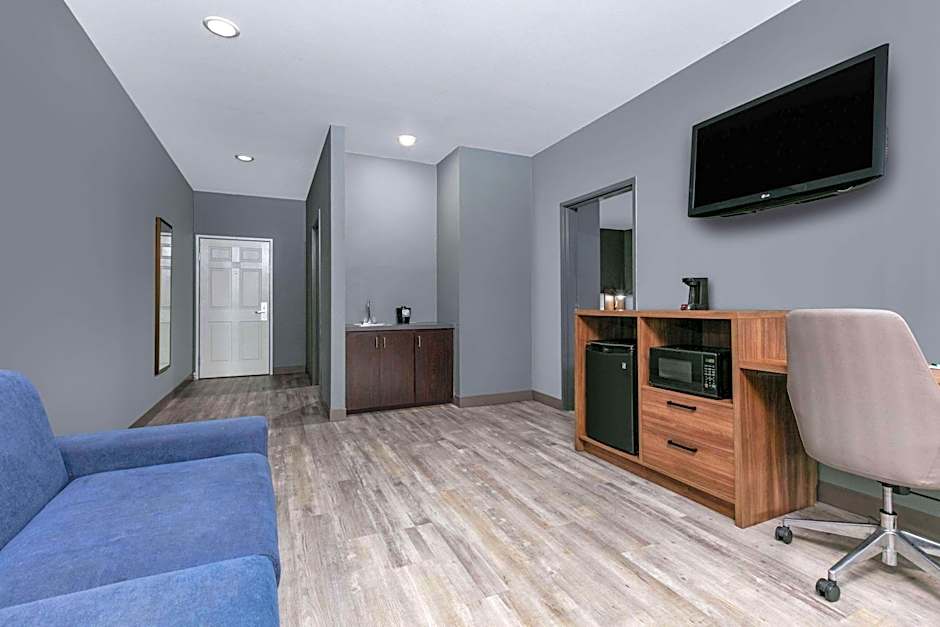 La Quinta Inn & Suites by Wyndham Decatur