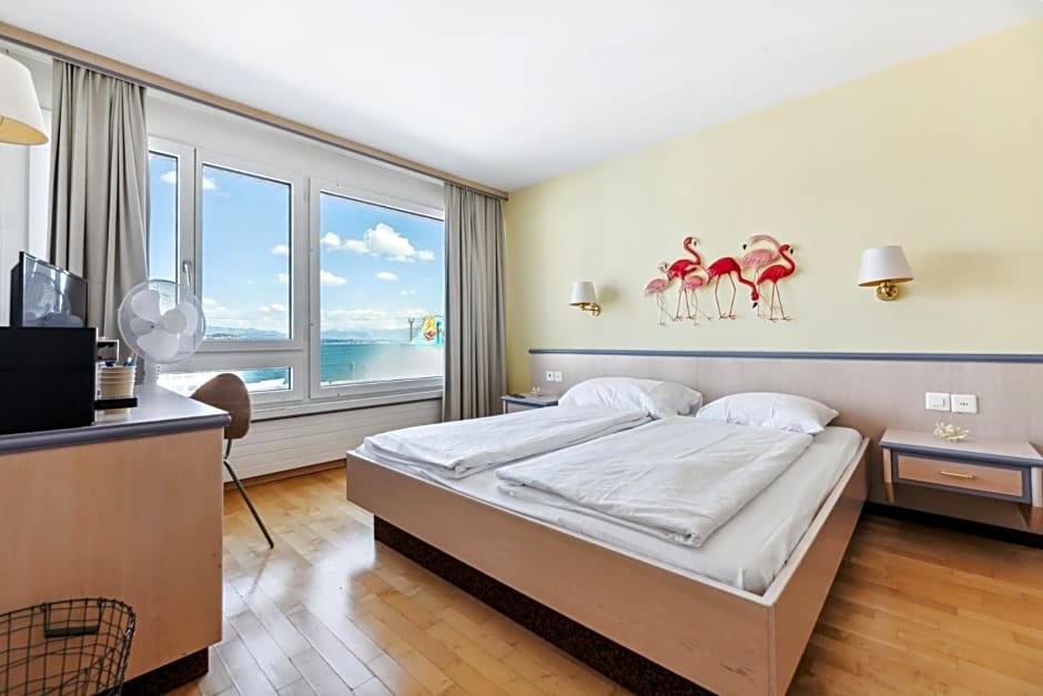 becozy du Lac Self-Check In Hotel Riviera Edition