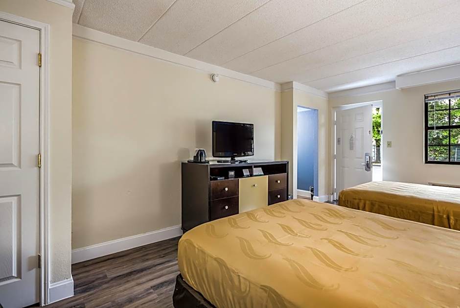Quality Inn