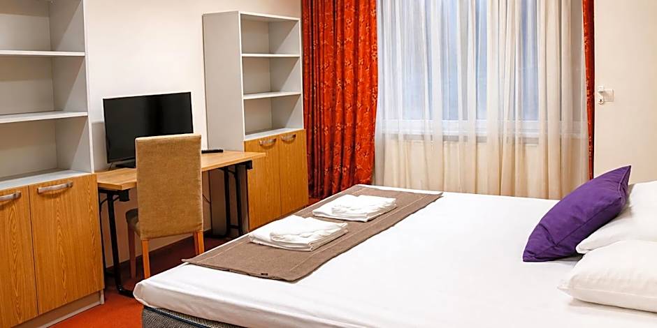 Raadimõisa Hotell