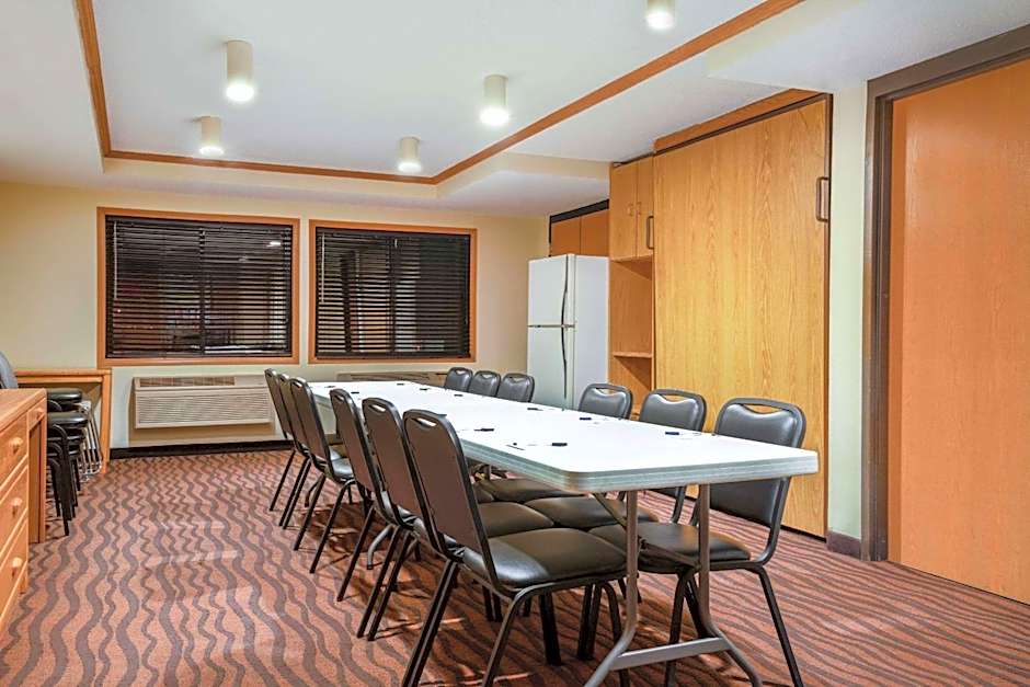 AmericInn by Wyndham Park Rapids