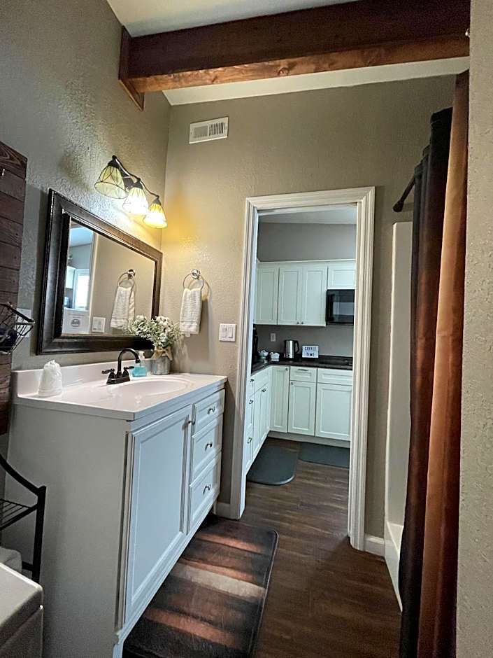 Olde Mill Inn Bed & Breakfast