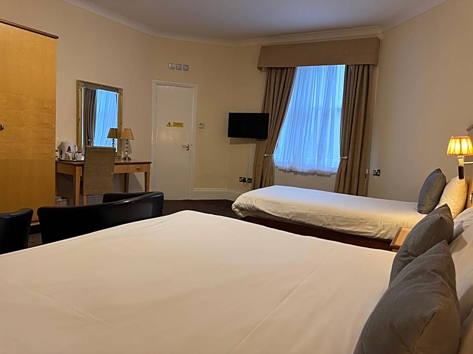 Royal Hotel