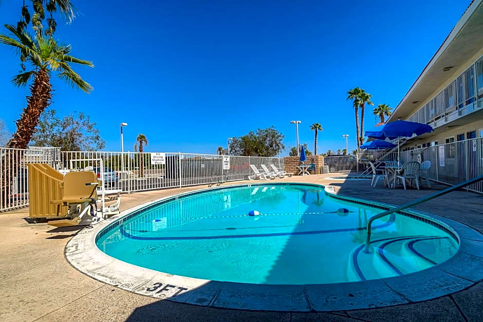Motel 6 Palm Springs - Rancho Mirage