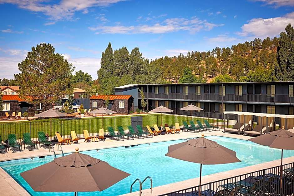 High Country Motor Lodge - Near NAU and Downtown