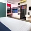 Capital O Hotel 522