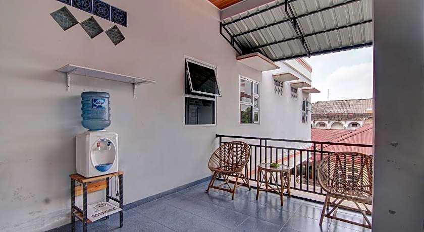 OYO 92806 Penginapan Geby Syariah