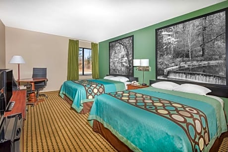 Queen Room with Two Queen Beds - Non-Smoking