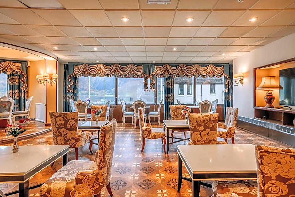 Muthu Fort William Hotel