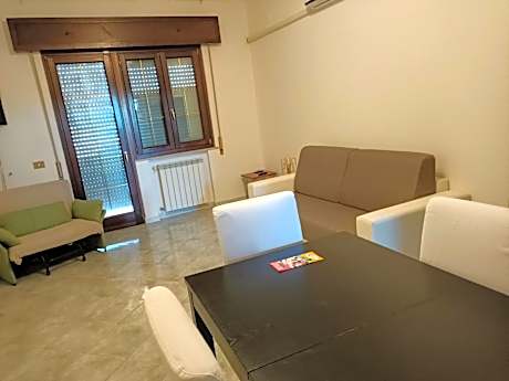 King Suite - Intera Suite vicino Aeroporto e Fiera di Roma