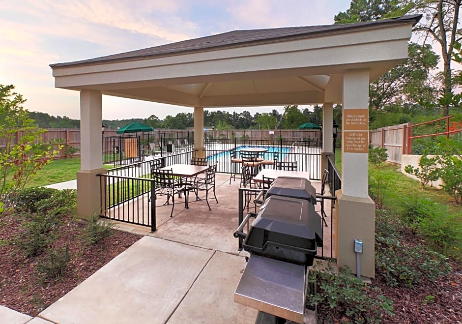 Candlewood Suites Hot Springs, an IHG Hotel