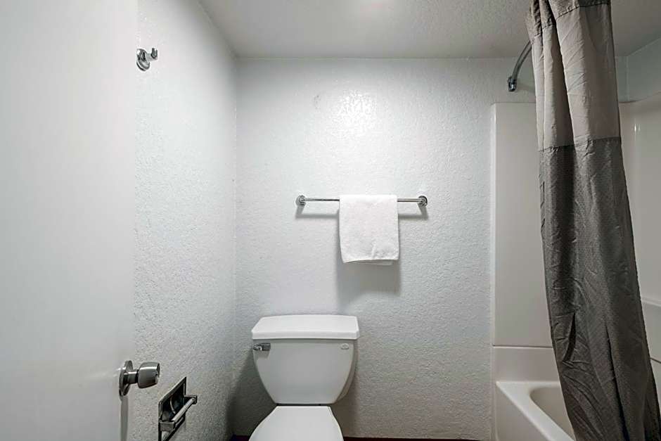 OYO Hotel Houston Katy Freeway