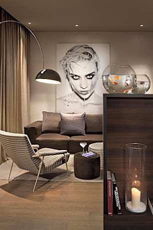 Suite Ultimate Me+ with Terrace