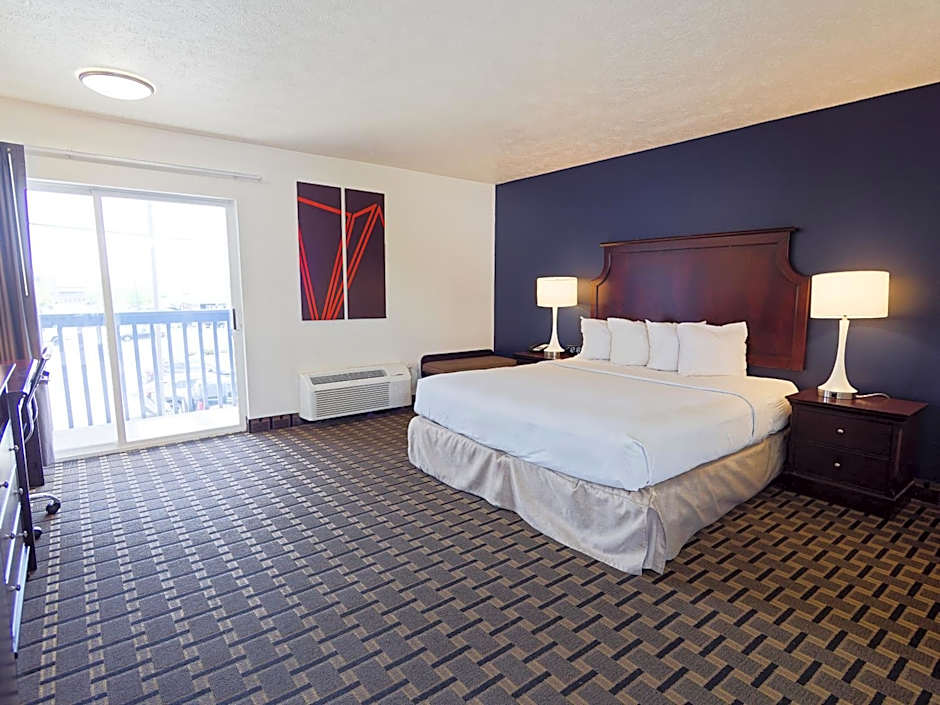 SilverStone Inn North Spokane
