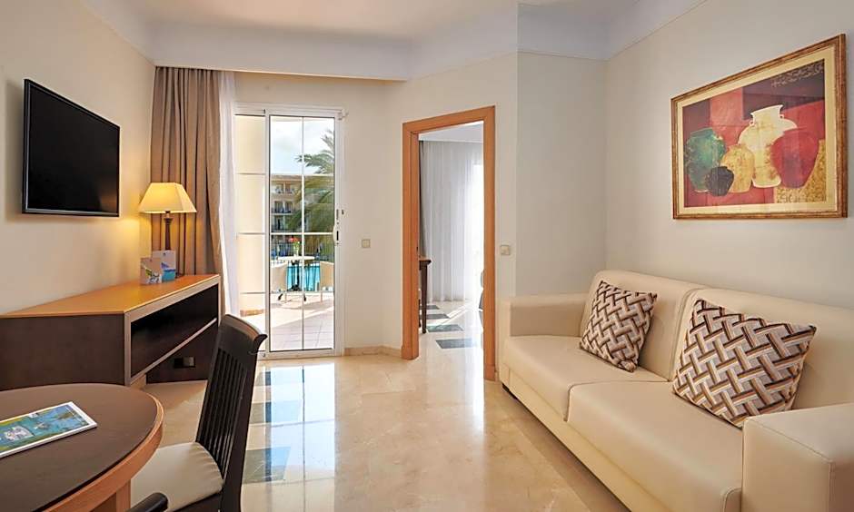 Grupotel Playa de Palma Suites & Spa