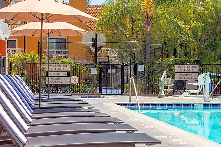 Clementine Hotel & Suites Anaheim