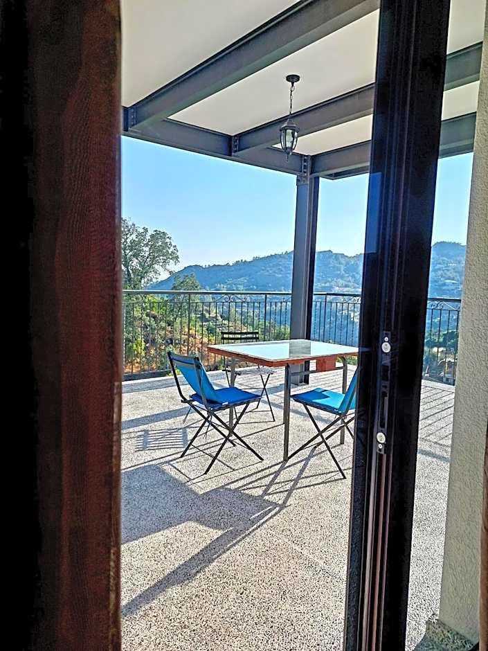 Agros Green Valley Suites