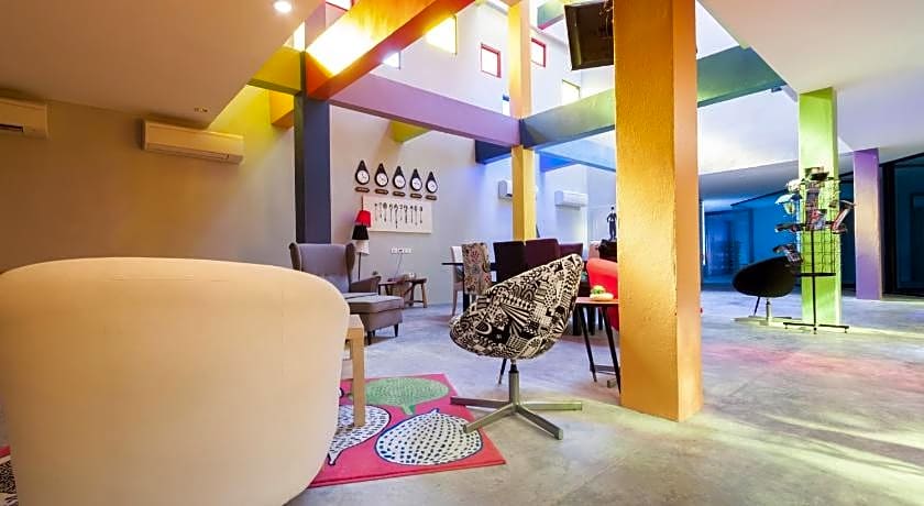 Behind The Scene Hotel Club @ Samui