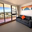 Broadwater Shores Waterfront Apartments