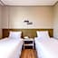 Pine Hill Hotel
