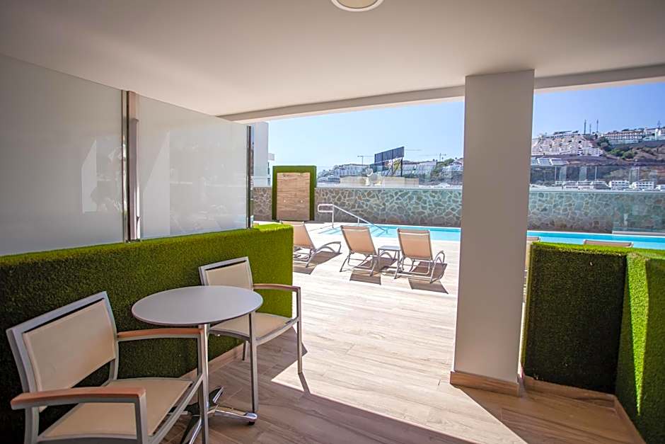 IG Nachosol Atlantic & Yaizasol by Servatur - Adults Only