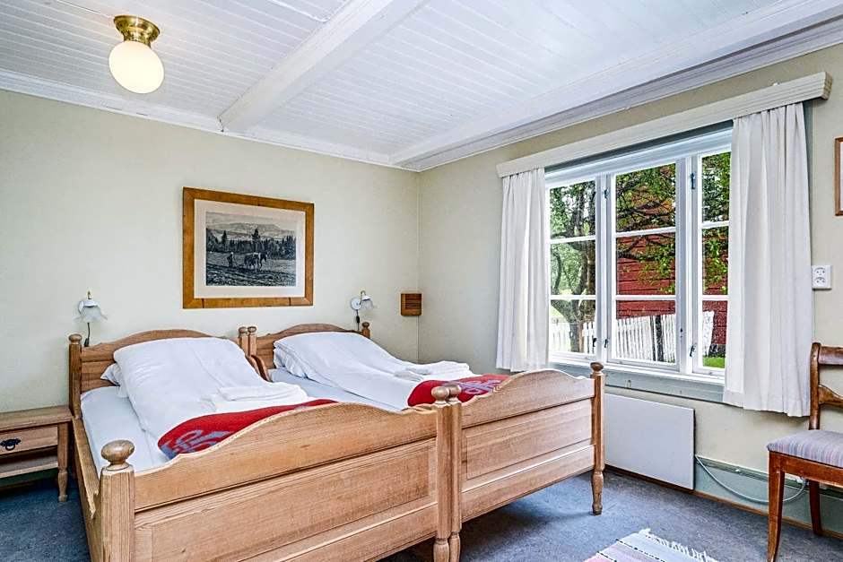 Kongsvold Fjeldstue by Frich`s