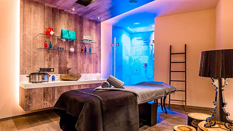 Mountain Spa Residences