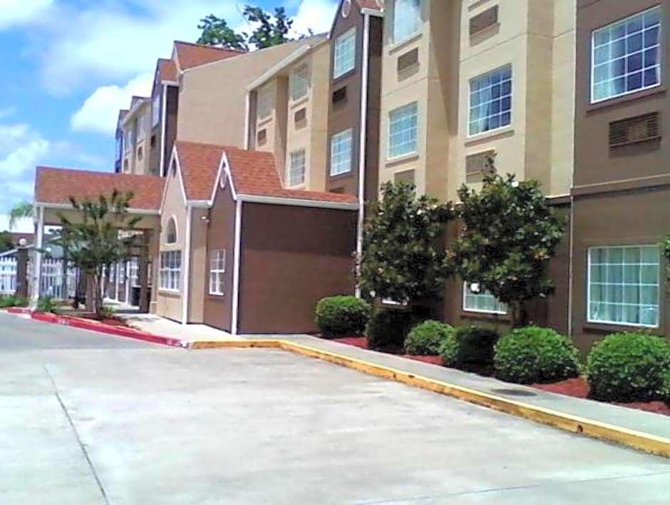 Americas Best Value Inn & Suites Lake Charles at I-210 Exit 5
