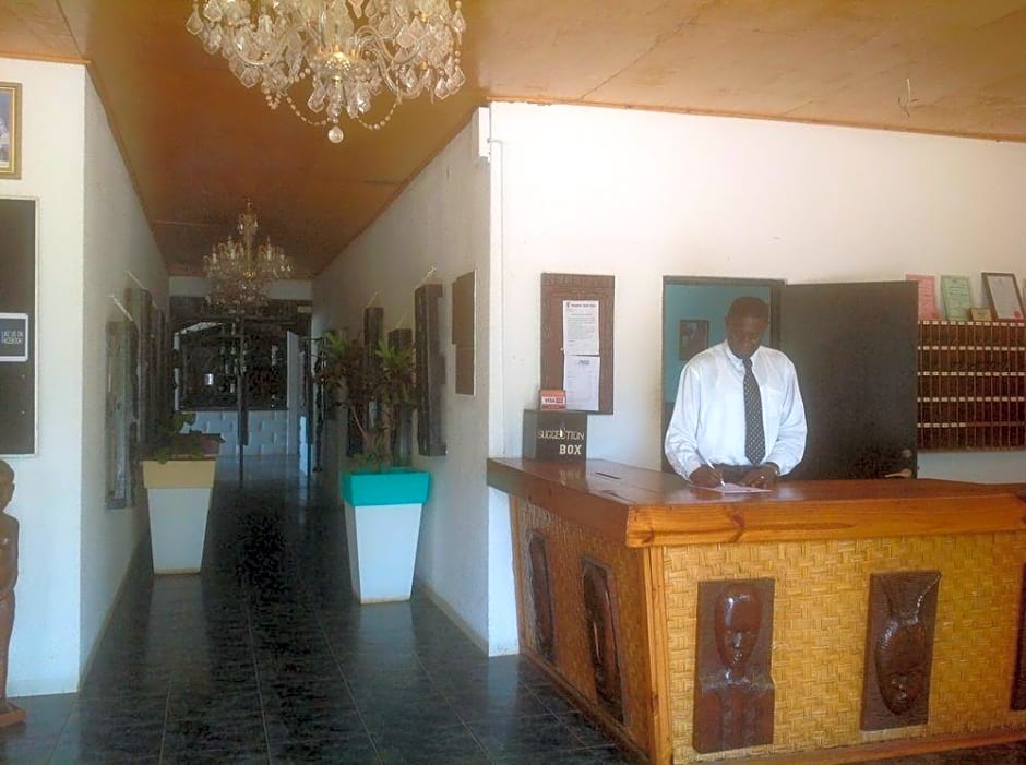 Bungalow Beach Hotel